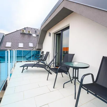 Berill Aparthotel 3*