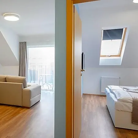 Berill Aparthotel 3*