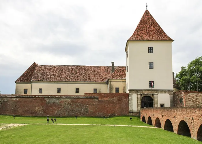 Lägenhetshotell Berill Sárvár